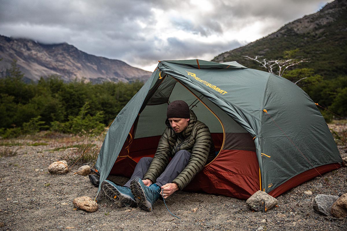 Sea to Summit Ikos TR2 tent (lacing shoes in vestibule)